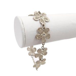 OHQ filigree flower bracelet